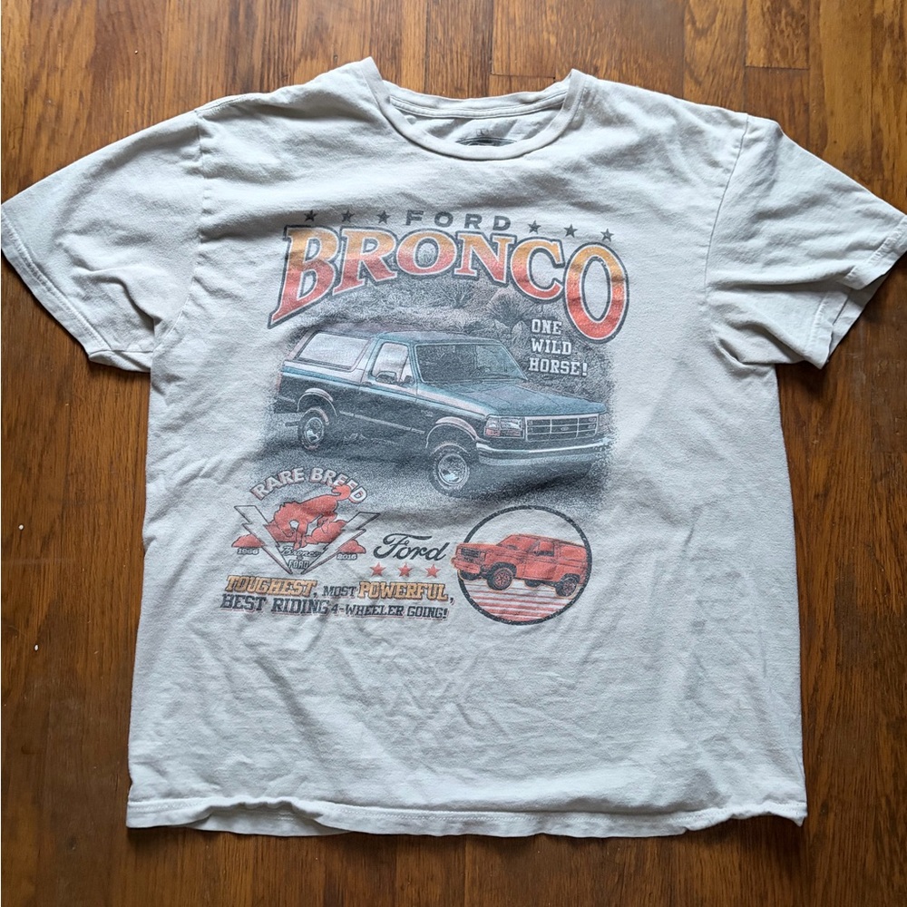 Ford Bronco Graphic Tee - Light Gray with Red Accents